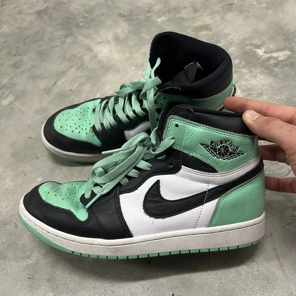 Air Jordan 1 Retro High OG Green Glow Black/White Size 10 In Mens